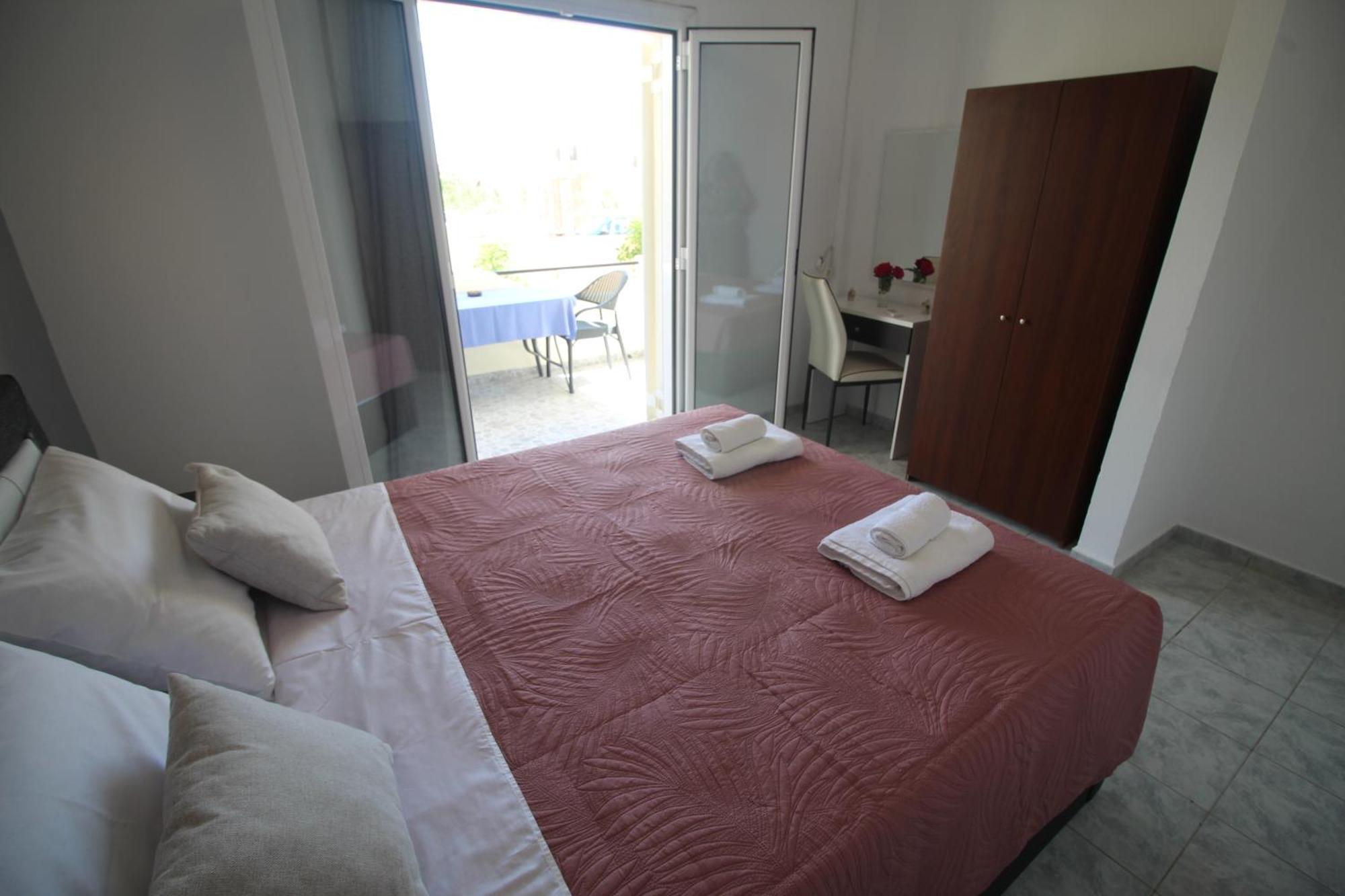 Tony'S Apartments Ágios Geórgios Extérieur photo