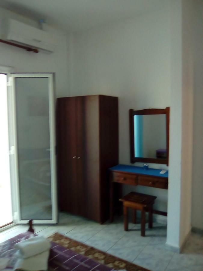 Tony'S Apartments Ágios Geórgios Extérieur photo